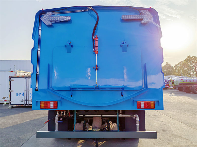 HOWO 5cbm road sweeper truck