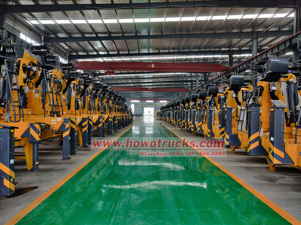 HOWO truck mounted crane factory