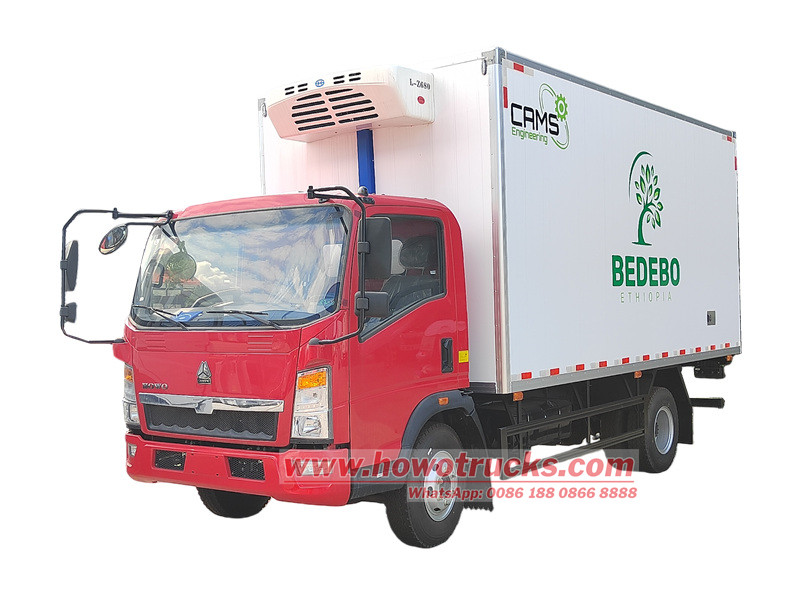 HOWO refrigerated box truck