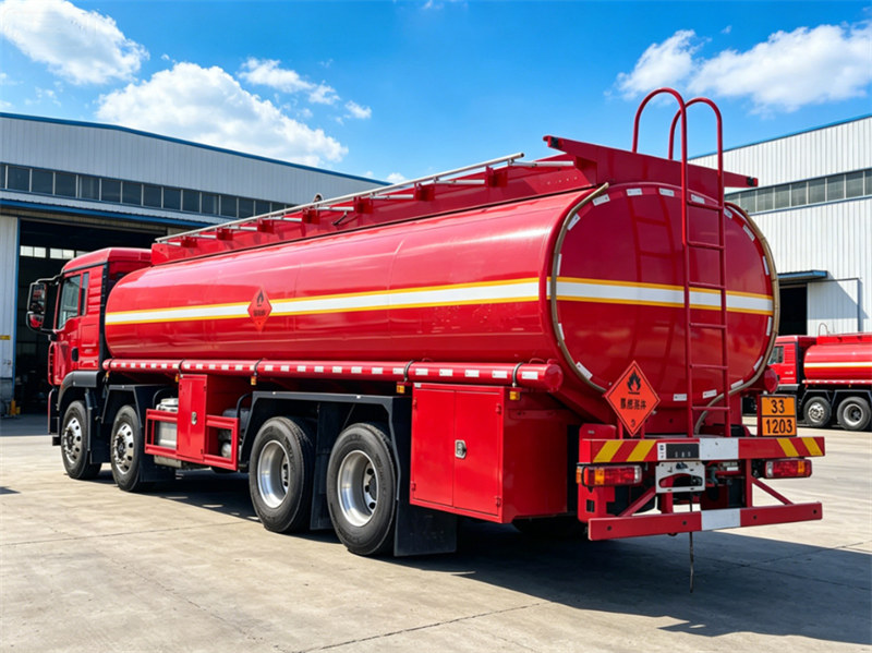 HOWO TX 30000L fuel tank truck