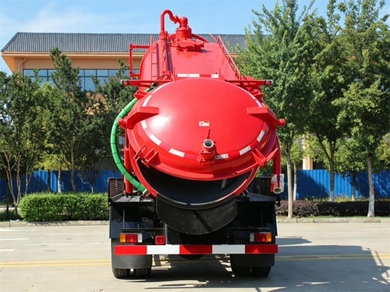 HOWO M7 cabin gully tanker suction truck