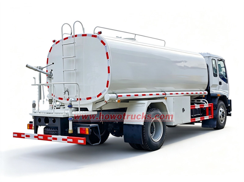 HOWO 4x2 water tank truck