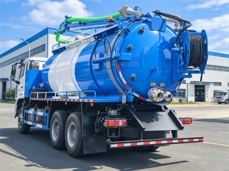 Howo 16000L sewage vacuum tank truck